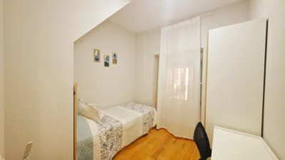 Apartment on Calle de Cervantes, 26 photo 13