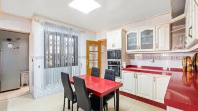 Apartment on Carrer Tomás Capelo photo 11