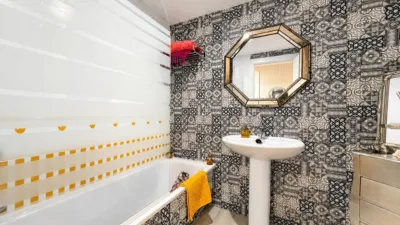 Apartment on Calle Cat Abelardo Rigual photo 23