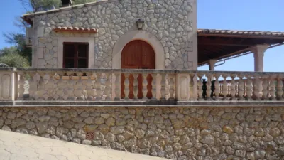 Finca rústica en alquiler en Alaró, Alaró de 2.000 €<span>/mes</span>