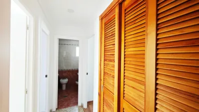 Apartment on Huerta del Rey Street photo 16