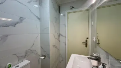Apartment on Calle de Ramón Gallud, 223 photo 17