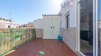 Apartment on Calle del Poeta Martínez Parra photo 25