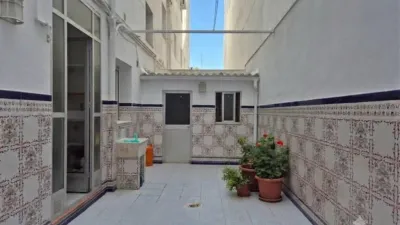 Apartment on Lázaro Martín Street photo 11