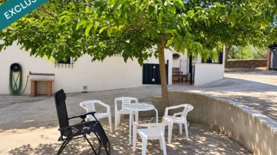 Rustic house in Almansa photo 8