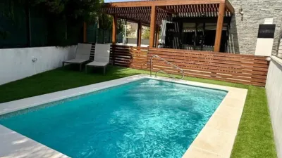 Semi-detached house on Carrer de Manuel Bergés photo 16
