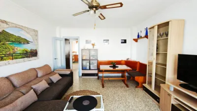 Apartment on Huerta del Rey Street photo 3