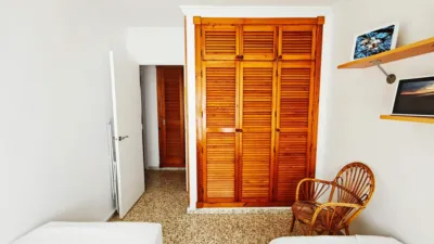 Apartment on Huerta del Rey Street photo 15