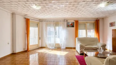 Apartment on Teodoro Llorente Street photo 5