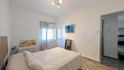 Chalet on Calle de la Llerena photo 19
