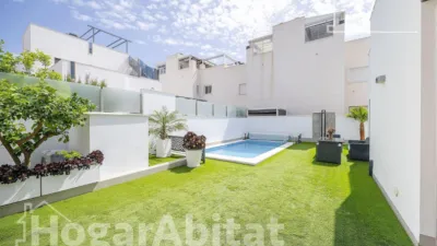 Chalet on Carrer Maria San Gil, Noain photo 34