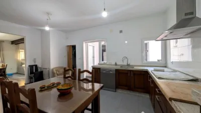 Chalet on Calle de la Llerena photo 5