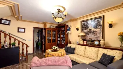 Chalet on Calle Huesca photo 3