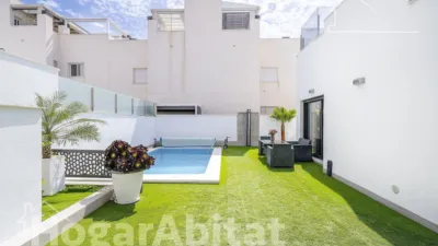 Chalet on Carrer Maria San Gil, Noain photo 35