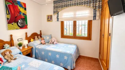 Casa pareada en Playa Flamenca photo 21