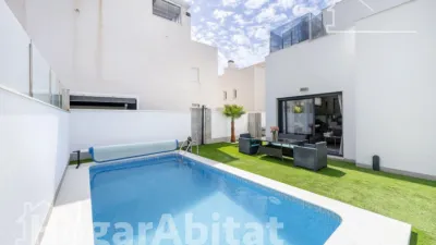 Chalet on Carrer Maria San Gil, Noain photo 36