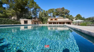 Chalet on Carrer dels Quarterades photo 4