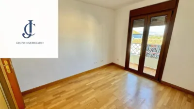 Semi-detached house on Calle Ur6, No. 15 photo 9