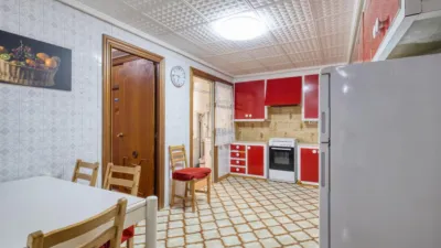 Apartment on Teodoro Llorente Street photo 20