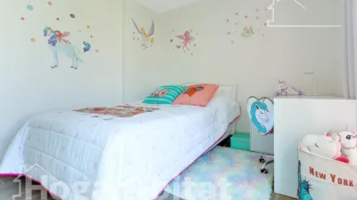 Chalet on Carrer Maria San Gil, Noain photo 25