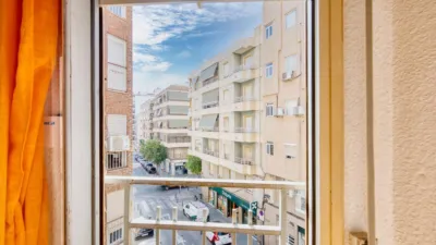 Apartment on Teodoro Llorente Street photo 11