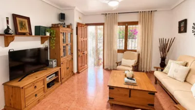 Casa pareada en Playa Flamenca photo 17
