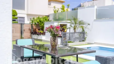 Chalet on Carrer Maria San Gil, Noain photo 19