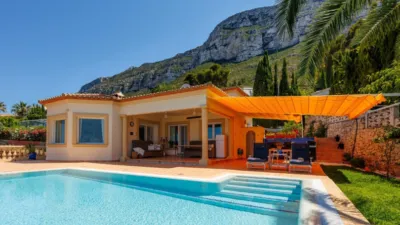 Chalet in El Montgó photo 3