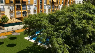 Apartment in University Area photo 38