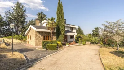 Chalet on Avenida de las Acacias photo 4