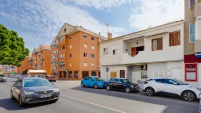House on Urbano Arregui Street photo 26