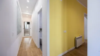 Flat on Calle de Andrés Borrego photo 4