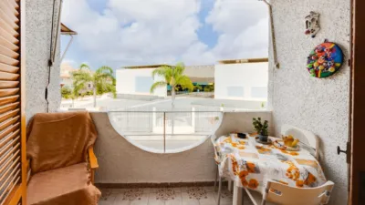 House on Urbano Arregui Street photo 2