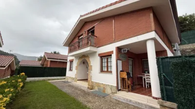 Chalet in Barrio Samano photo 2