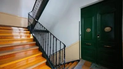 Flat on Calle de Andrés Borrego photo 3