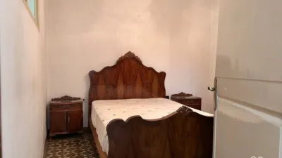 Flat on Carrer de Sant Quintí photo 12