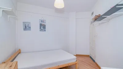 Apartment on Calle Arabial photo 13