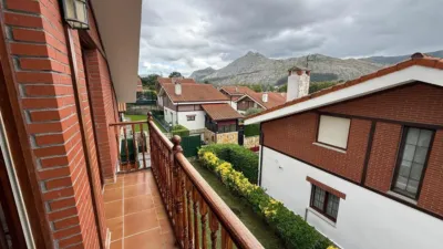 Chalet en Barrio Samano photo 30