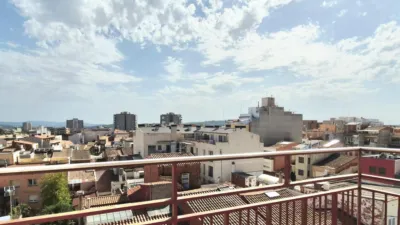 Attic on Carrer Transversal photo 3