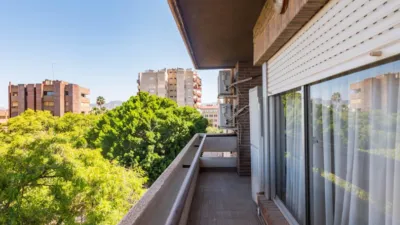 Apartment on Avenida de Alfonso X 'El Sabio' photo 4