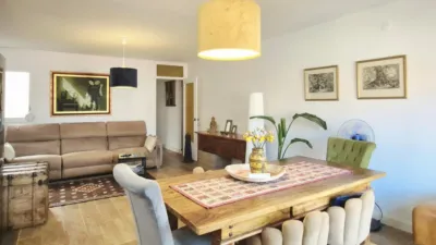 Attic on Carrer Transversal photo 8