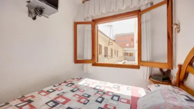 House on Urbano Arregui Street photo 12
