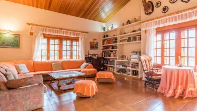 Chalet on Avenida de las Acacias photo 22