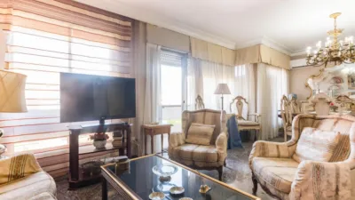 Apartment on Avenida de Alfonso X 'El Sabio' photo 11