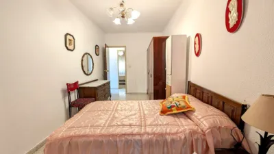 Apartment on Calle del Obispo Álvarez Lara photo 9