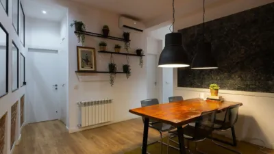 Flat on Calle de Andrés Borrego photo 13