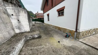 Chalet en Barrio Samano photo 9
