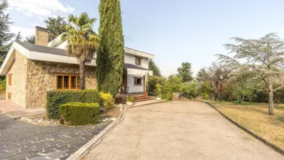 Chalet on Avenida de las Acacias photo 5