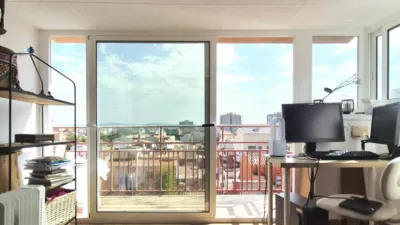 Attic on Carrer Transversal photo 22