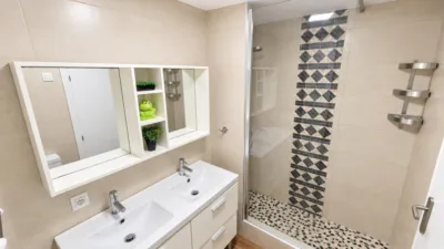 Flat in El Coll d'en Rabassa photo 9
